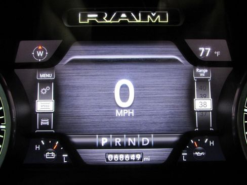 Used 2021 RAM 1500 Laramie AWD/4WD image 28