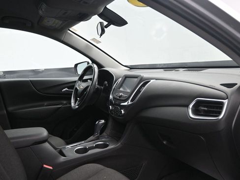 Used 2018 Chevrolet Equinox LT image 11