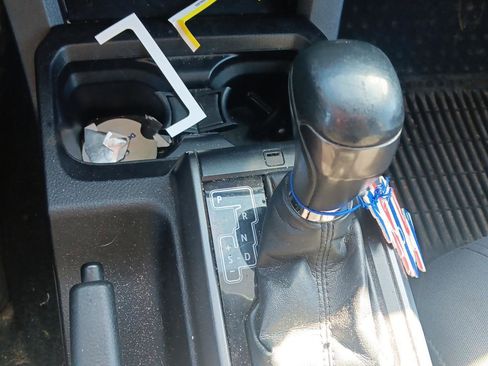 Used 2016 Toyota Tacoma TRD Off-Road w/ Towing Package image 17