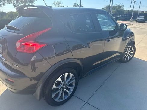 Used 2011 Nissan Juke SL w/ Sport Pkg FWD image 4