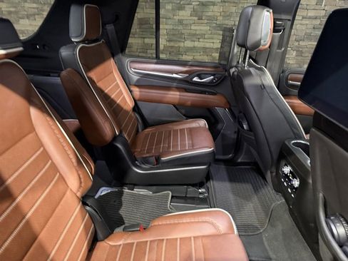 Used 2024 GMC Yukon Denali Ultimate image 4