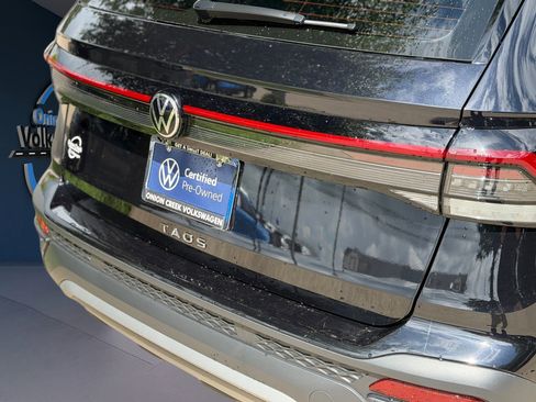 Certified 2025 Volkswagen Taos S FWD image 4