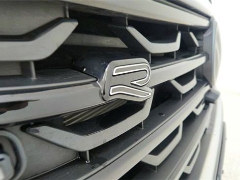 Used 2024 Volkswagen Atlas Cross Sport SEL Premium R-Line image 17