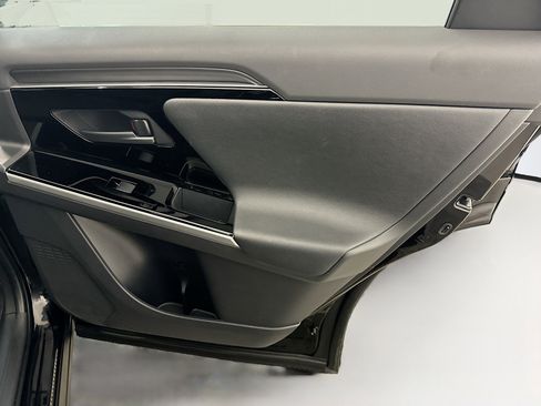 Used 2025 Toyota bZ4X AWD w/ Weather Package image 33