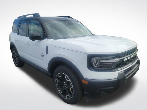 New 2025 Ford Bronco Sport Outer Banks w/ Outer Banks Tech Package+ image 8