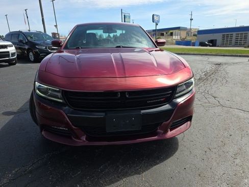 Used 2017 Dodge Charger SXT w/ AWD Plus Group image 9