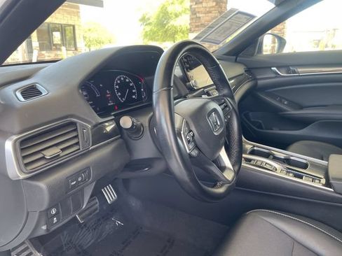 Used 2022 Honda Accord Sport image 10