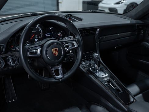 Used 2017 Porsche 911 Turbo S image 47