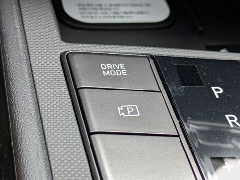 New 2026 Hyundai Elantra SEL Sport FWD image 24