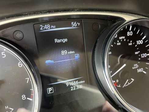 Used 2014 Nissan Rogue SL FWD image 31