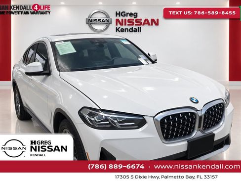 Used 2022 BMW X4 xDrive30i w/ Parking Assistance Package AWD/4WD image 1