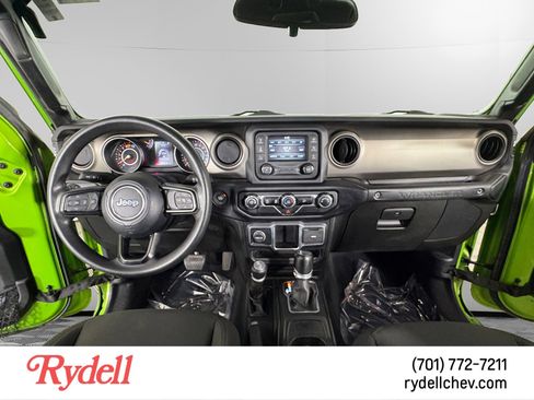 Used 2018 Jeep Wrangler Unlimited Sport image 12