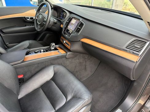 Used 2023 Volvo XC90 B6 Core w/ Protection Package Premier AWD/4WD image 27