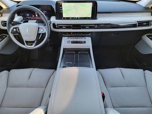 New 2026 Lincoln Aviator Reserve image 25