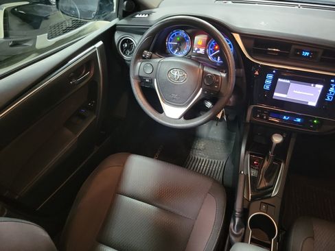 Used 2019 Toyota Corolla LE image 11