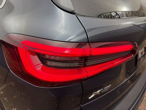 Used 2022 BMW X5 xDrive40i w/ Premium Package image 24