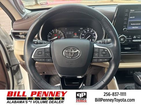 Used 2021 Toyota Highlander Limited image 27