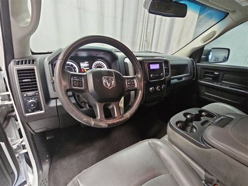 Used 2016 RAM 1500 Express image 15