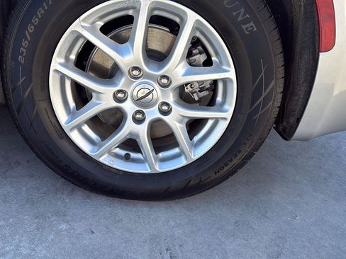 Used 2021 Chrysler Pacifica Touring-L FWD image 11