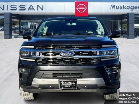 Used 2024 Ford Expedition Limited image 2