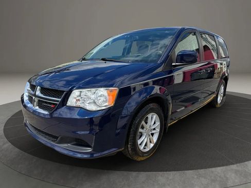Used 2015 Dodge Grand Caravan SXT w/ UConnect Hands-Free Group image 1