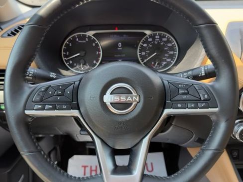 Used 2024 Nissan Sentra SV w/ SV Premium Package FWD image 15