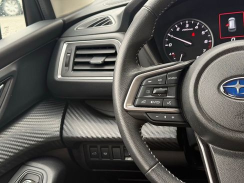 Certified 2025 Subaru Ascent Premium image 10