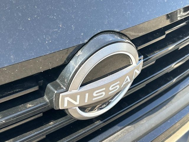 Used 2025 Nissan Kicks SR FWD image 5