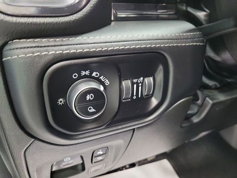Used 2025 RAM 1500 Limited image 37
