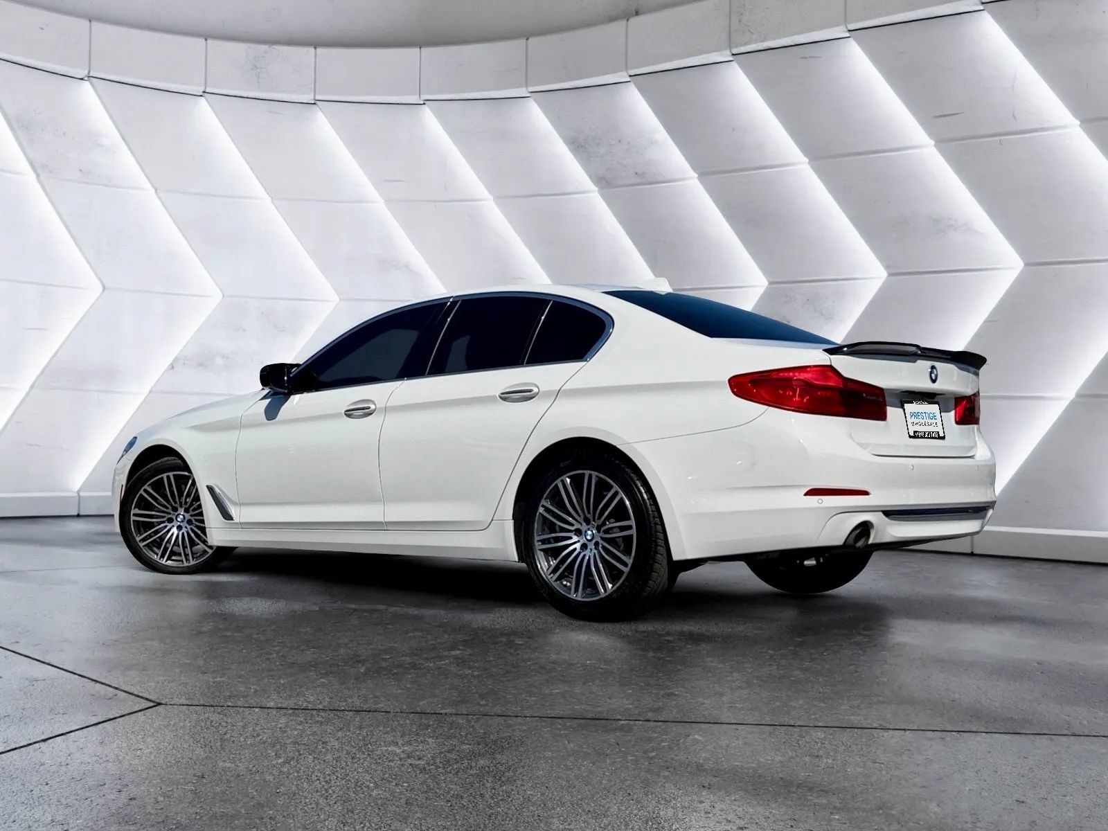 Used 2018 BMW 530i RWD image 6