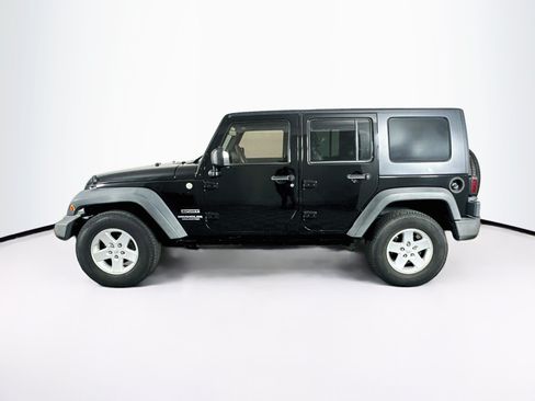 Used 2010 Jeep Wrangler Unlimited Sport AWD/4WD image 4