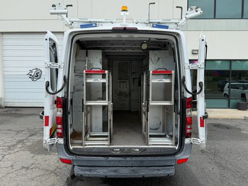 Used 2012 Mercedes-Benz Sprinter 2500 w/ Additional Battery Pkg image 16