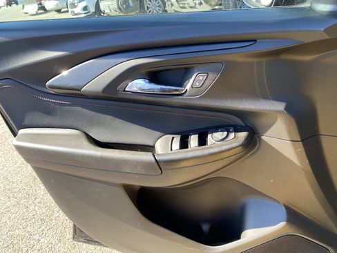Used 2023 Chevrolet TrailBlazer RS image 21