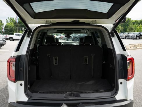 Used 2022 GMC Acadia AT4 w/ Preferred Package AWD/4WD image 9