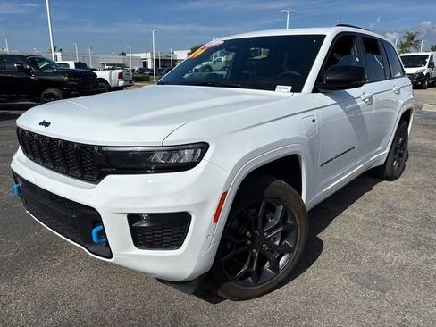 Used 2024 Jeep Grand Cherokee Limited 4xe image 3