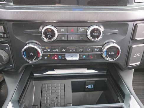 Used 2025 Ford F250 Platinum image 18