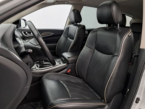 Used 2019 INFINITI QX60 Luxe w/ Essential Package image 6