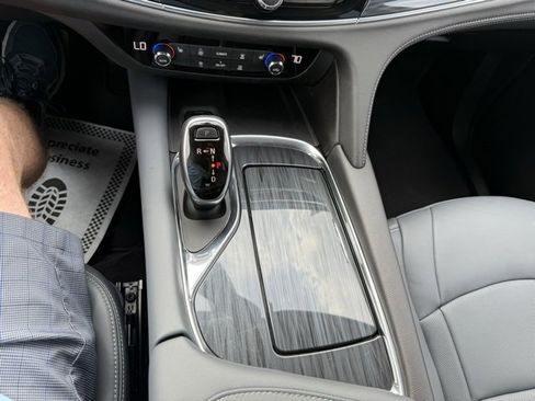 Used 2020 Buick Enclave Essence w/ Sport Touring Edition image 40