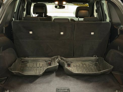 Used 2018 Jeep Grand Cherokee Laredo image 14