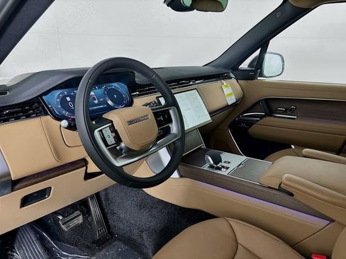 New 2026 Land Rover Range Rover SE image 9