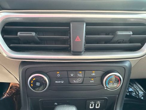 Used 2022 Ford EcoSport S AWD/4WD image 21