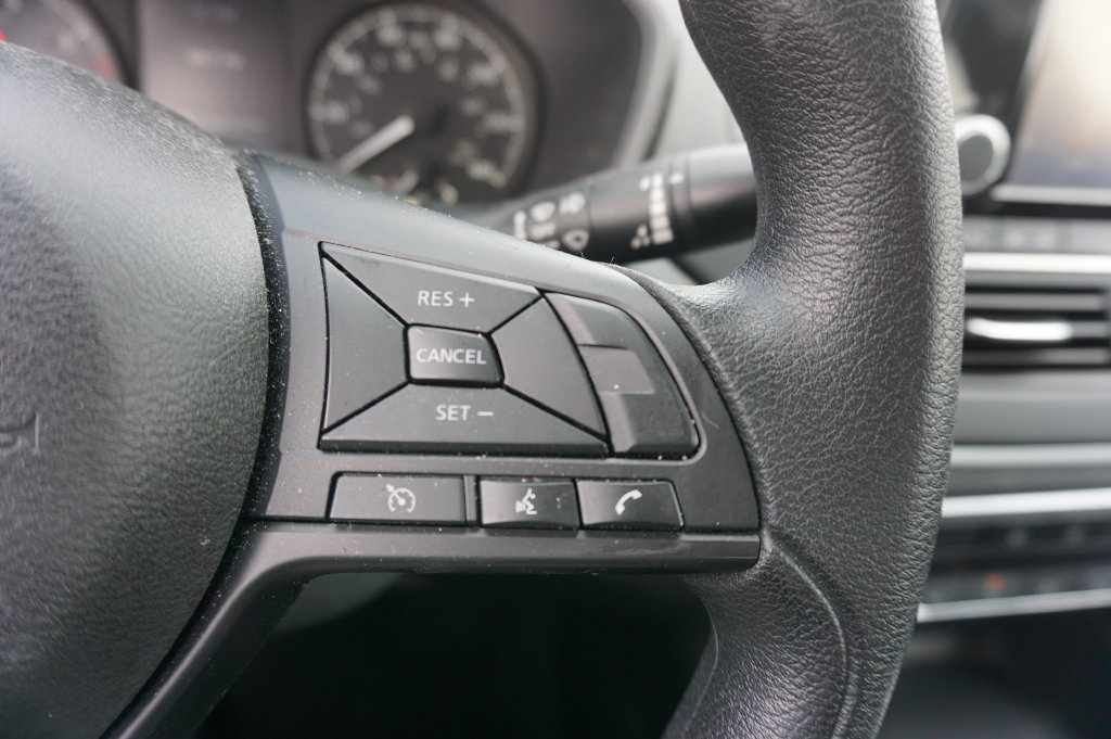 Used 2023 Nissan Altima 2.5 S FWD image 9
