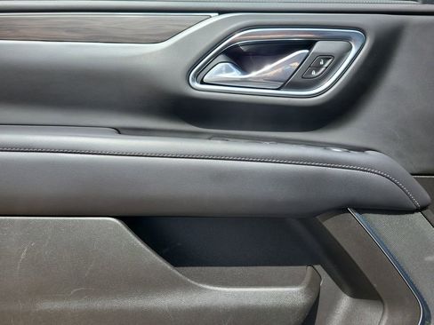 Used 2021 Chevrolet Tahoe Z71 w/ Luxury Package image 10