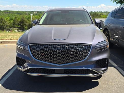 New 2026 Genesis GV70 2.5T Select image 2