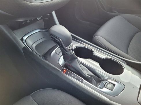 Used 2023 Chevrolet Malibu LT image 12