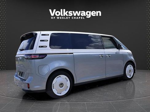 Certified 2025 Volkswagen ID. Buzz 1st Edition AWD/4WD image 8