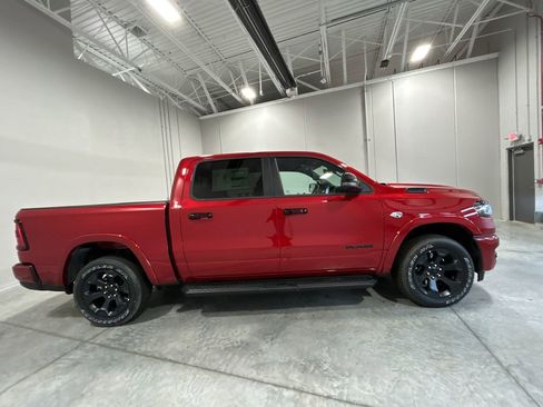 New 2026 RAM 1500 Big Horn AWD/4WD image 5