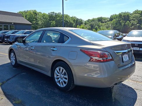 Used 2013 Nissan Altima 2.5 S FWD image 20