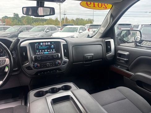 Used 2019 GMC Sierra 1500 SLE w/ SLE Value Package AWD/4WD image 27