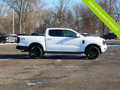 Used 2025 Ford Ranger Lariat w/ FX4 Off-Road Package image 2